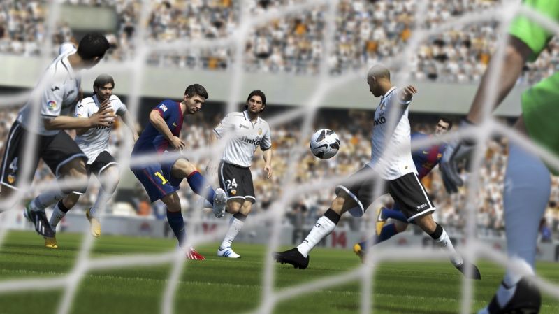 videoigra-fifa-14-legacy-edition-ps-vita_3.jpg