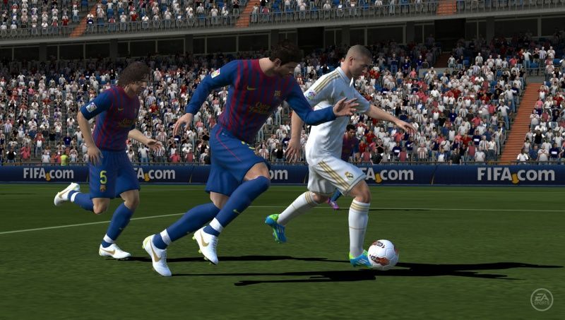 videoigra-fifa-football-fifa-12-ps-vita_4.jpg
